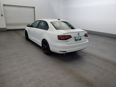 Used 2016 Volkswagen Jetta Sport FWD image 5