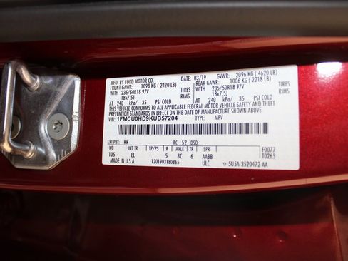 Certified 2019 Ford Escape SEL image 25