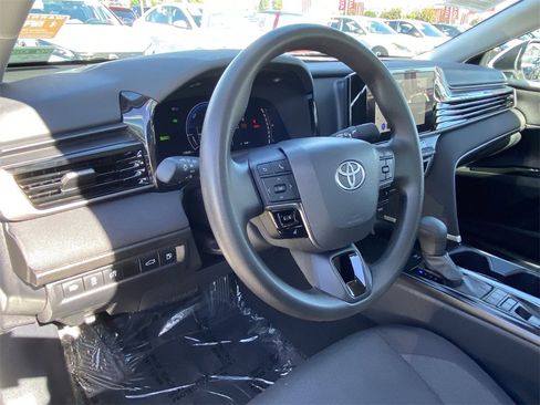 Certified 2025 Toyota Camry LE image 19