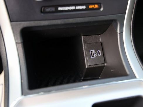 Used 2022 Ford Edge SEL image 19