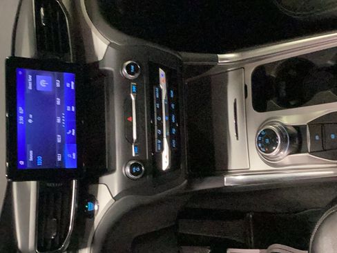 Used 2020 Ford Explorer XLT w/ Equipment Group 202A image 15