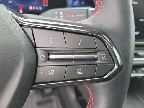 Used 2024 Chevrolet Equinox EV RS image 25