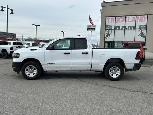 Used 2025 RAM 1500 Tradesman AWD/4WD image 3