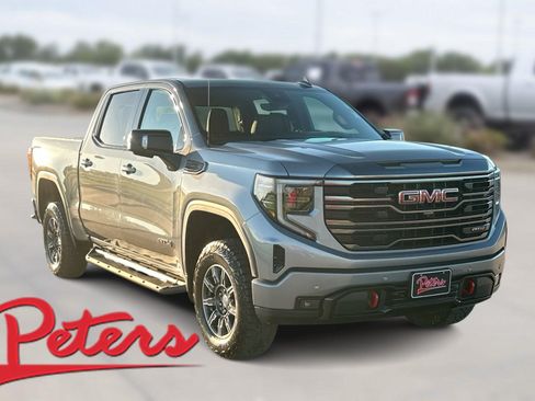 Used 2024 GMC Sierra 1500 AT4 w/ Technology Package AWD/4WD image 1