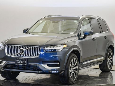 Certified 2025 Volvo XC90 B6 Ultra image 1