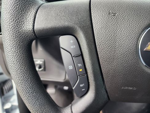 New 2025 Chevrolet Express 2500 w/ Driver Convenience Package image 34