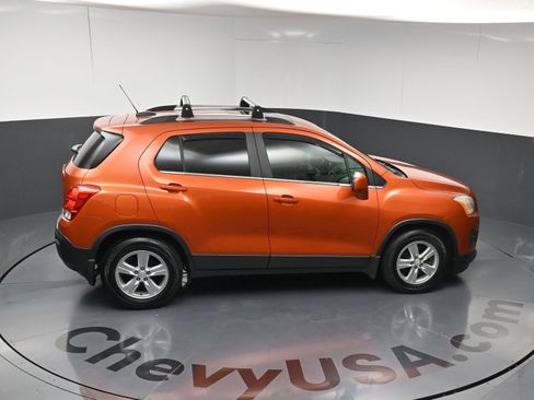 Used 2015 Chevrolet Trax LT w/ LT Sun and Sound Package FWD image 33