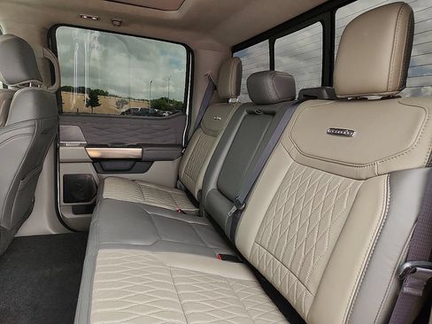 Used 2026 Ford F250 Platinum w/ Platinum Plus Package AWD/4WD image 5