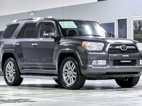 Used 2010 Toyota 4Runner Limited image 6