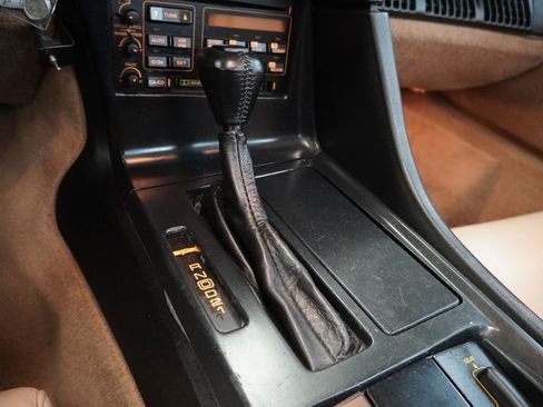 Used 1993 Chevrolet Corvette Convertible RWD image 8