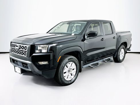 Used 2023 Nissan Frontier SV w/ SV Convenience Package image 3