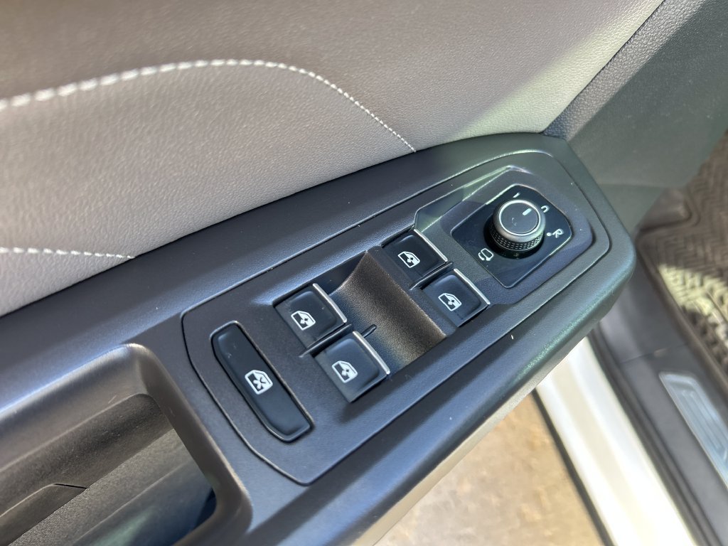 Used 2023 Volkswagen Atlas SEL Premium AWD/4WD image 12