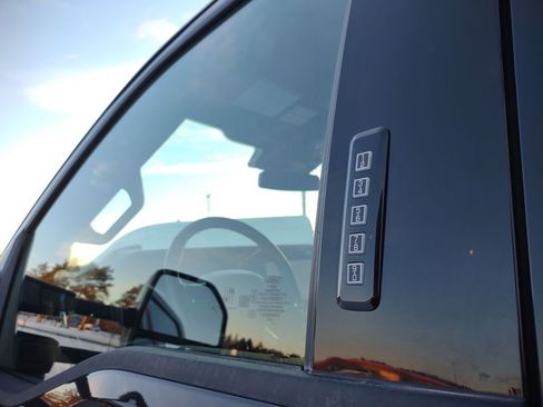 Used 2024 Ford F350 Lariat image 24