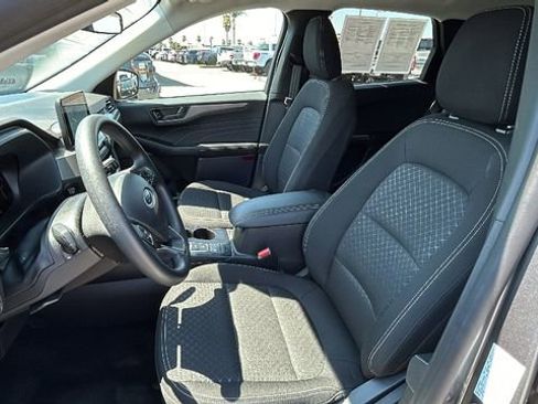 Used 2025 Ford Escape Active image 17