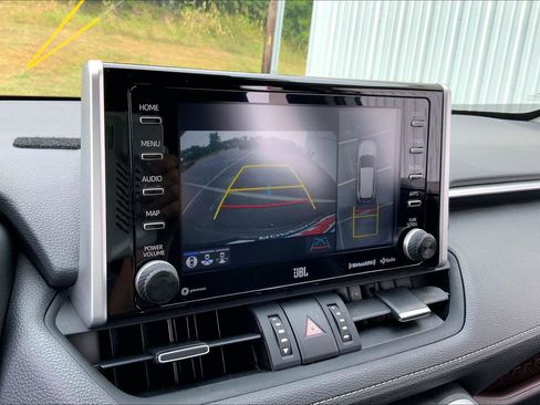 Used 2020 Toyota RAV4 Limited AWD/4WD image 20