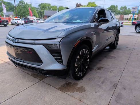 Used 2025 Chevrolet Blazer EV RS AWD/4WD image 4