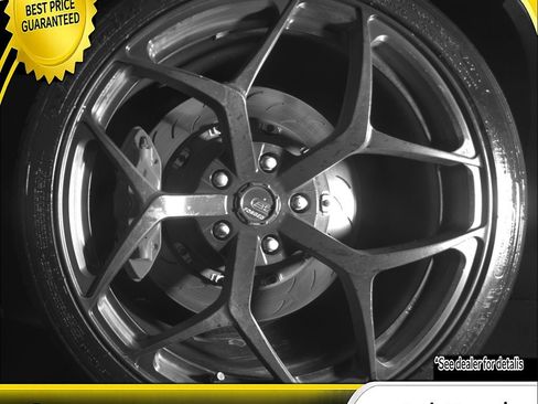 Used 2017 Chevrolet Corvette Z06 w/ Chrome Badge Package RWD image 24