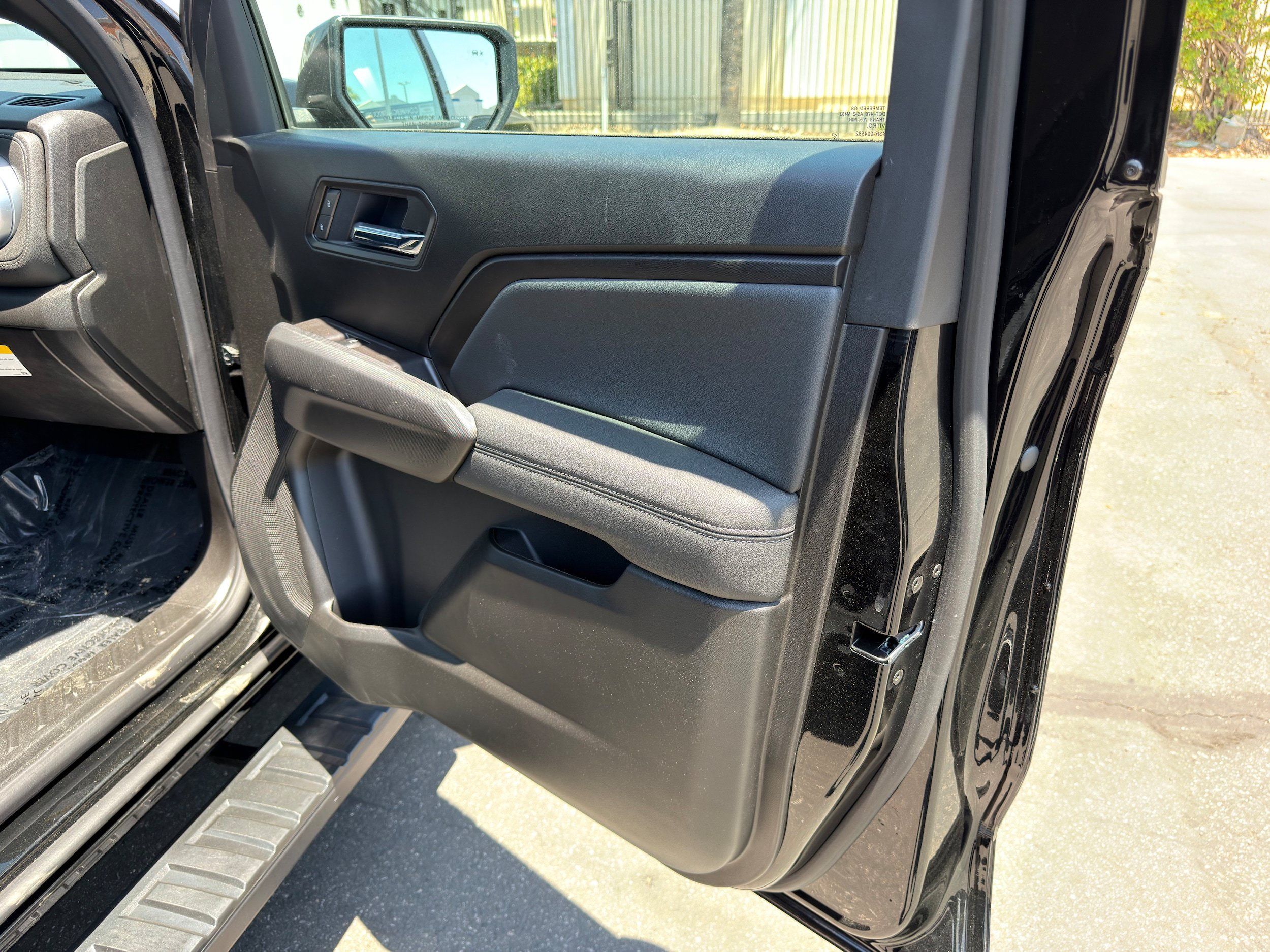 Used 2026 Chevrolet Colorado LT RWD image 11