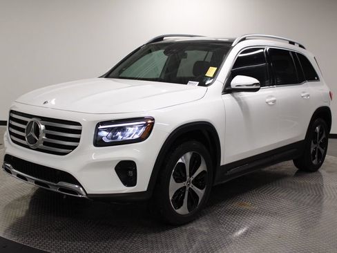 Certified 2026 Mercedes-Benz GLB 250 4MATIC image 1