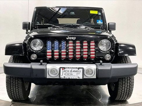 Used 2014 Jeep Wrangler Unlimited Sahara w/ Connectivity Group image 3