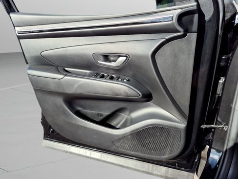 Certified 2024 Hyundai Tucson SE FWD image 20
