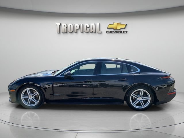 Used 2025 Porsche Panamera w/ Premium Package RWD image 2