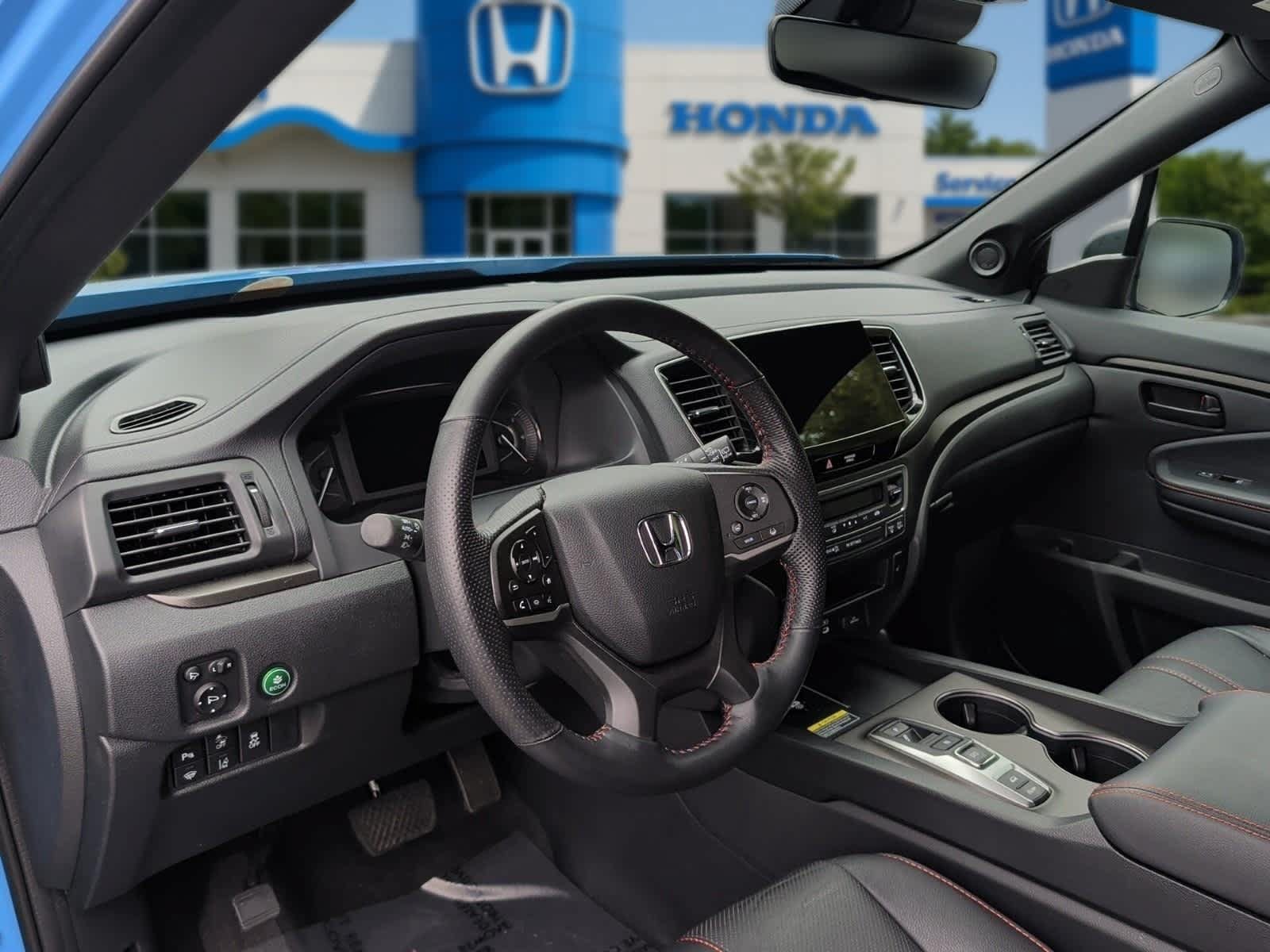 Used 2024 Honda Passport TrailSport image 12