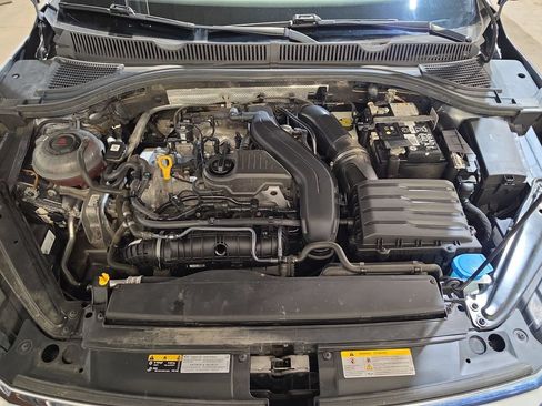 Used 2024 Volkswagen Jetta SE FWD image 18