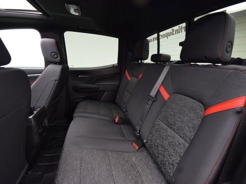 Used 2024 Chevrolet Colorado Z71 w/ Advanced Trailering Package image 24