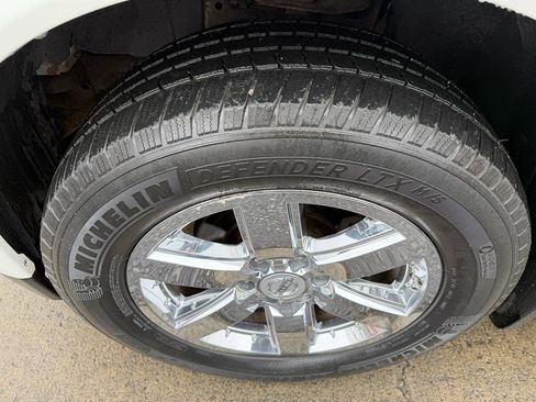 Used 2012 Nissan Armada Platinum image 23