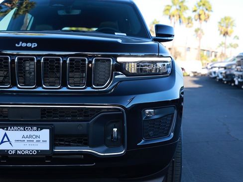 New 2025 Jeep Grand Cherokee L Overland image 5