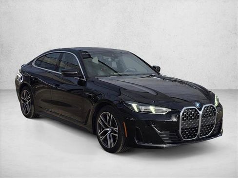 Used 2025 BMW 430i xDrive w/ Premium Package image 3