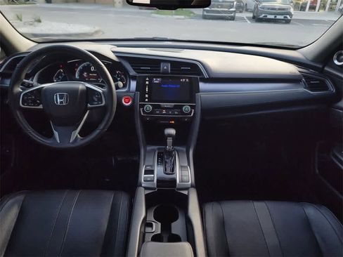 Used 2018 Honda Civic Touring image 14