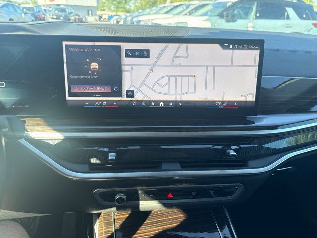 Used 2026 BMW X7 xDrive40i AWD/4WD image 16