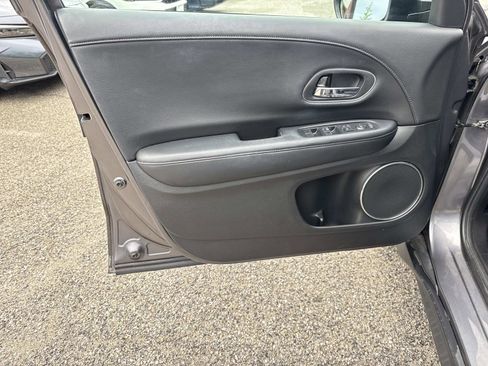 Used 2016 Honda HR-V EX-L image 17