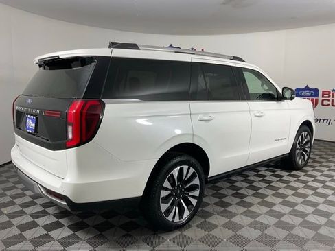 New 2026 Ford Expedition Platinum w/ Driver's Package image 3