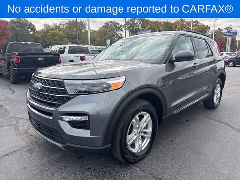 Used 2023 Ford Explorer XLT w/ Equipment Group 202A image 2