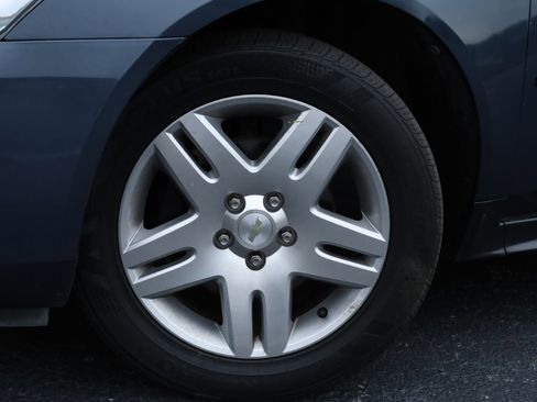 Used 2016 Chevrolet Impala LT w/ LT Sunroof Package image 20