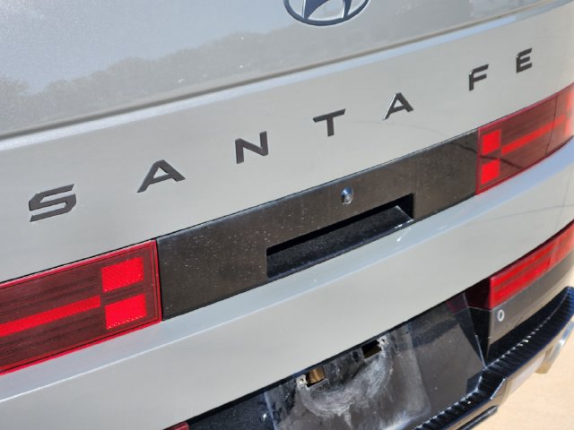 Used 2024 Hyundai Santa Fe Calligraphy FWD image 11