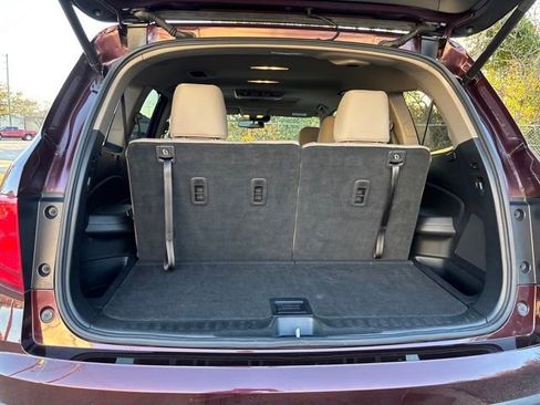 Used 2017 Honda Pilot Touring image 14