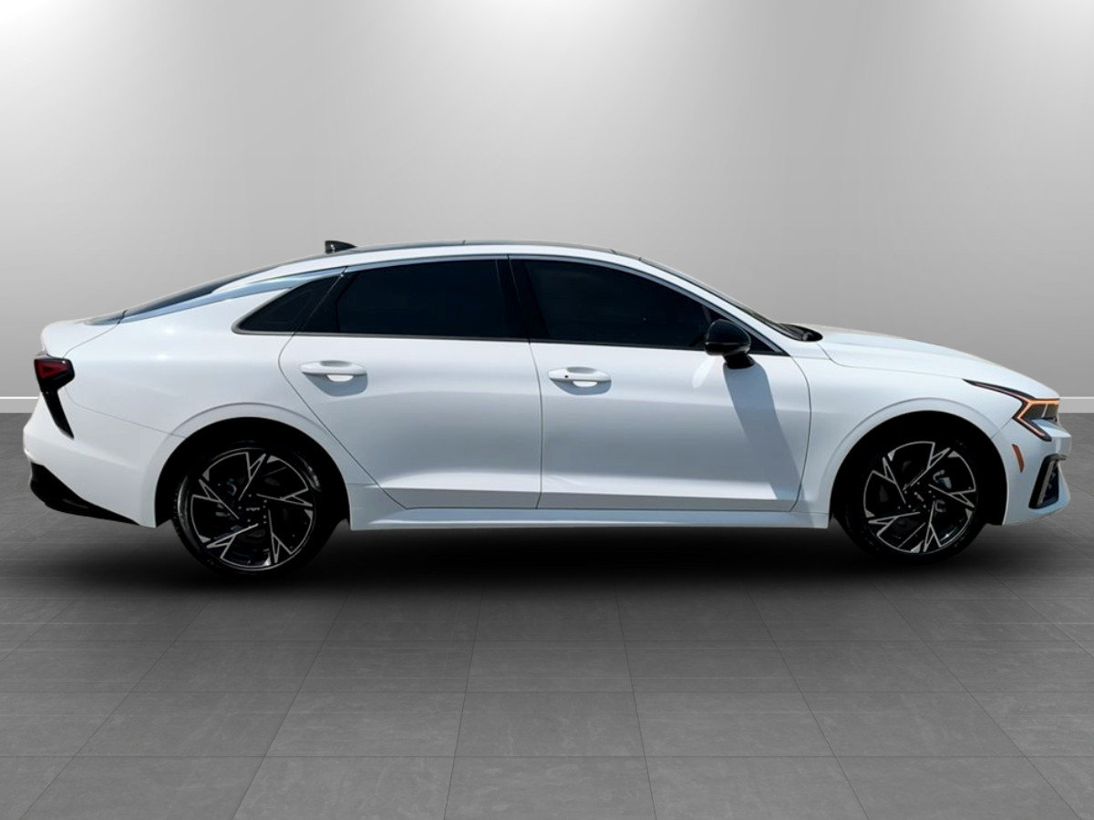 Used 2025 Kia K5 GT-Line w/ GT-Line Premium Package FWD image 8
