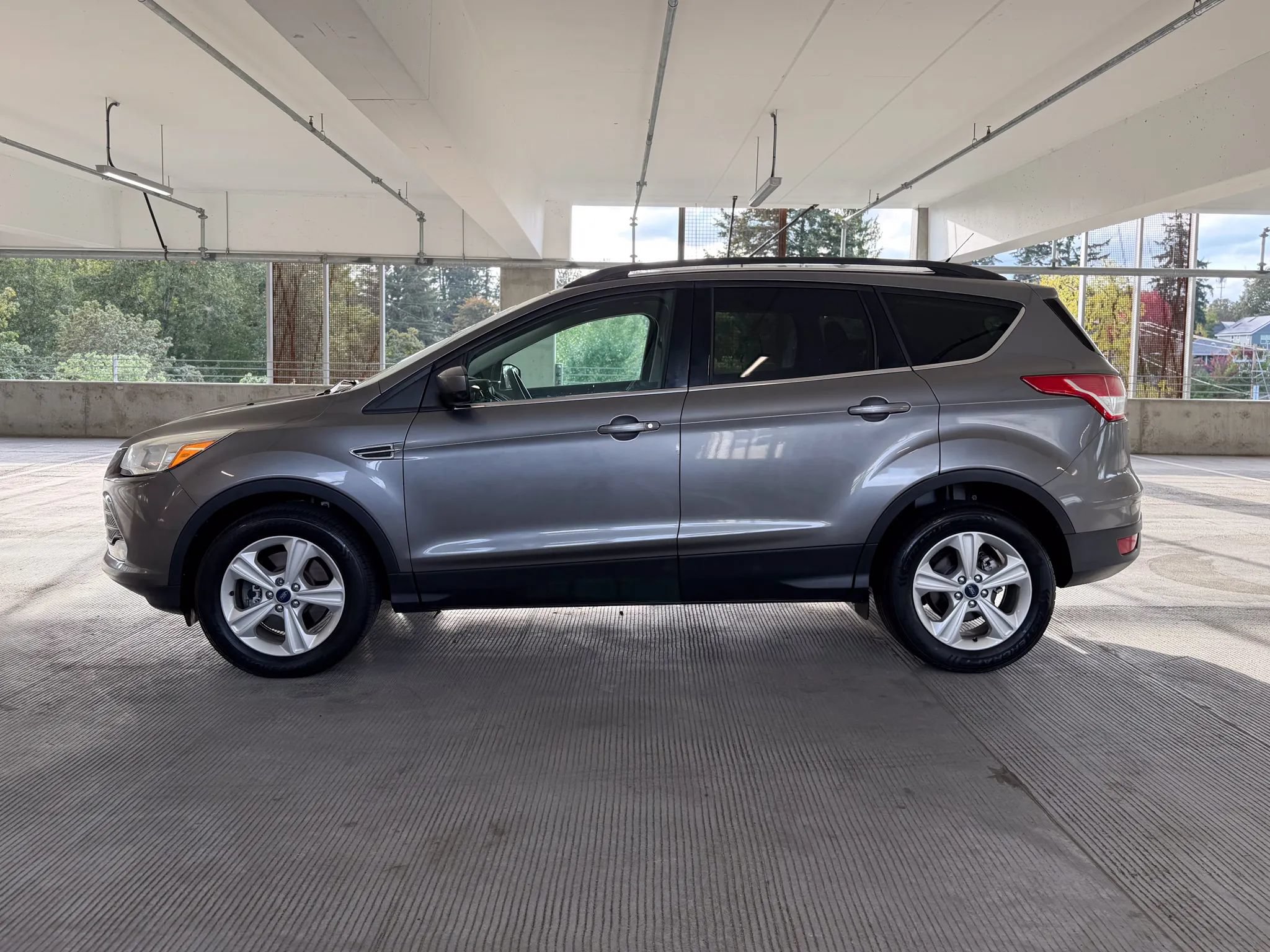 Used 2014 Ford Escape SE w/ Equipment Group 201A AWD/4WD image 8