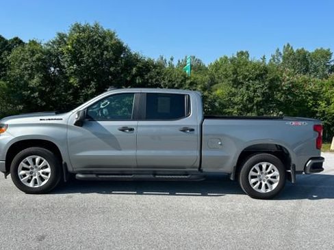 Certified 2023 Chevrolet Silverado 1500 Custom w/ LPO, Dark Essentials Package AWD/4WD image 6