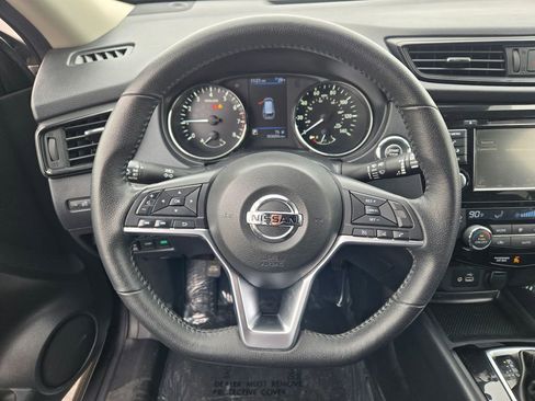 Used 2019 Nissan Rogue SV image 33