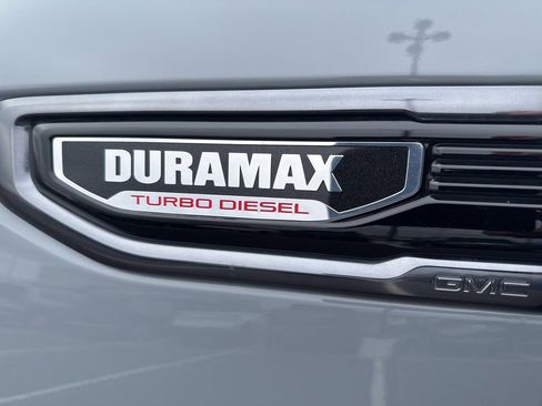 Used 2024 GMC Sierra 1500 AT4 w/ Technology Package image 7