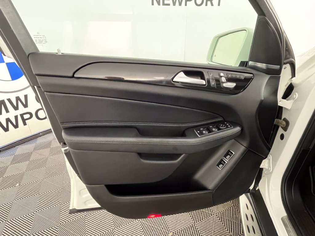 Used 2019 Mercedes-Benz GLS 450 4MATIC image 27