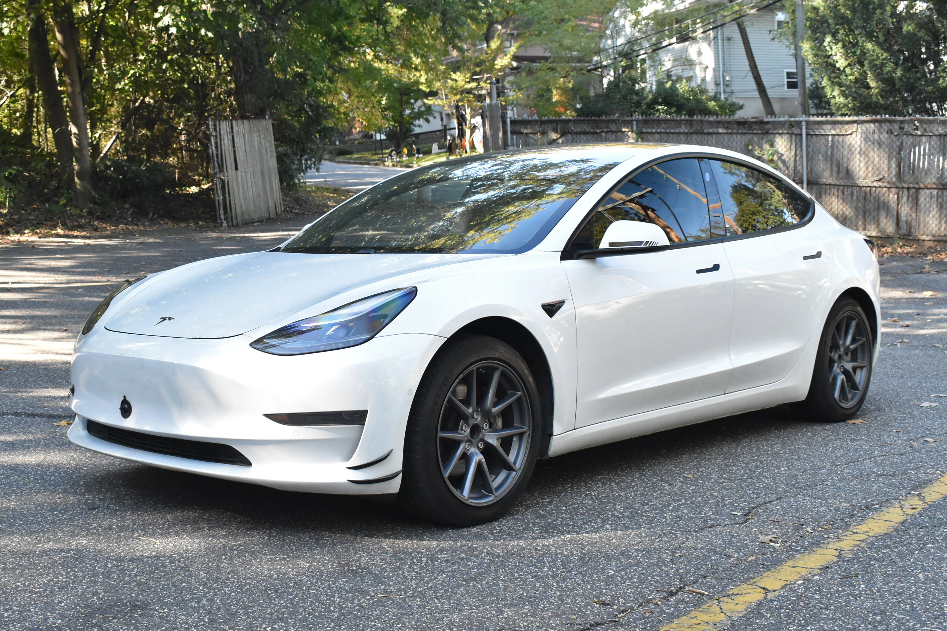 Used 2021 Tesla Model 3 Standard Range Plus RWD image 2