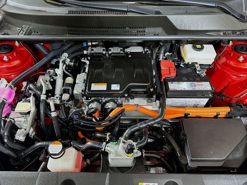 Used 2025 Toyota bZ4X FWD image 33