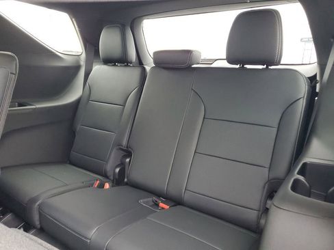 New 2026 Chevrolet Traverse LT w/ Sun and Wheel Package image 9