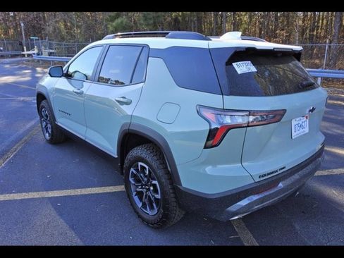 Used 2025 Chevrolet Equinox ACTIV w/ Safety and Technology Package image 2